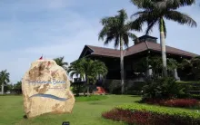  Tropicana Beach Resort & Spa